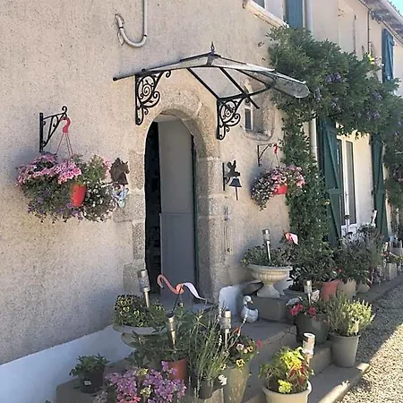 La Revaudiere Bed & Breakfast