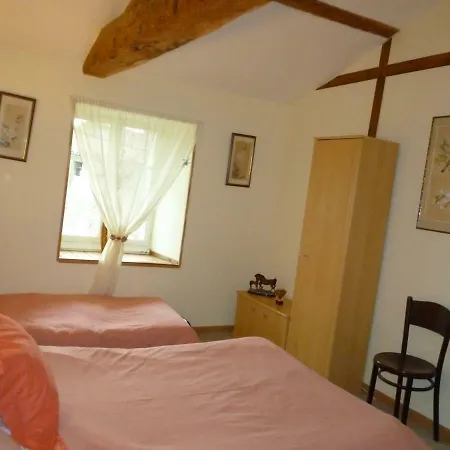 La Revaudiere Бресюир